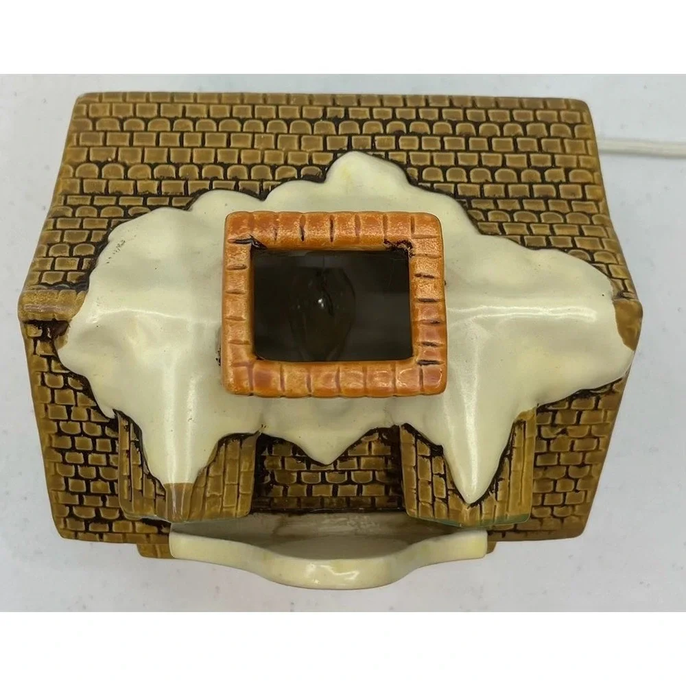 Lefton‎ Colonial Village Miller Bros Silversmiths House Lighted 1988 Unboxed